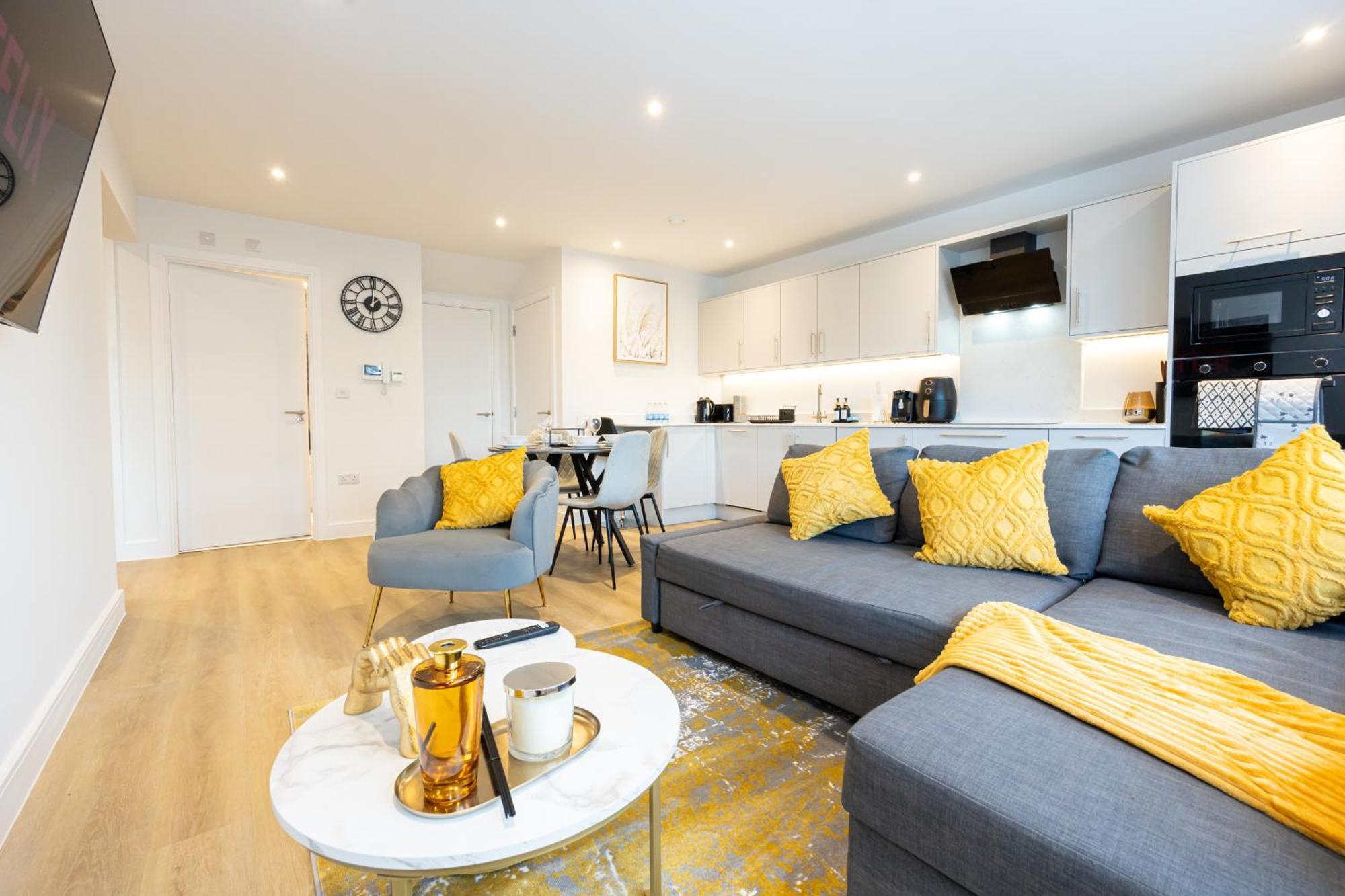 Modern 2 Bed Near Wythenshawe Hospital And Manchester Airport With Parking Exterior foto
